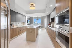 21200 Point Pl #2504, Aventura, FL 33180, Sold 06/23/23