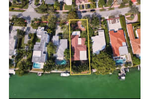 550 S Shore Dr, Miami Beach, FL 33141, Sold 09/01/23