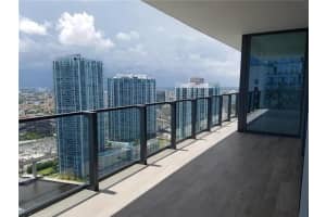 68 SE 6th St Apt 3602, Miami, FL 33131, Sold 08/23/23