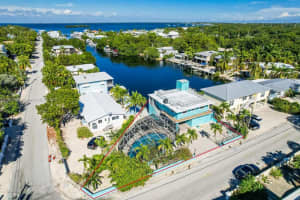 34 Gasparilla Dr, Key Largo, FL 33037, Sold 04/20/23