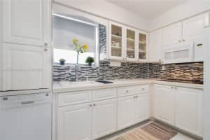 949 Pennsylvania Ave APT 308, Miami Beach, FL 33139, Sold 05/01/23