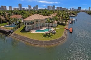1130 Harbor Ct, Hollywood