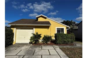 1231 SW 110th Ave, Pembroke Pines, FL 33025, Sold 05/18/23