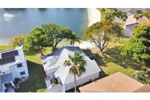 20313 SW 86th Ct, Cutler Bay, FL 33189, Sold 04/27/23