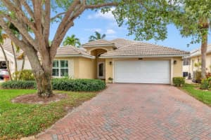12272 SE Plandome Dr, Hobe Sound, FL 33455, Sold 05/10/23
