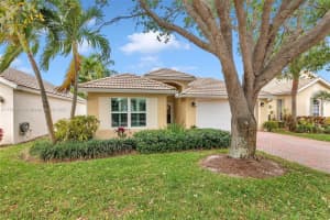 12272 SE Plandome Dr, Hobe Sound, FL 33455, Sold 05/10/23