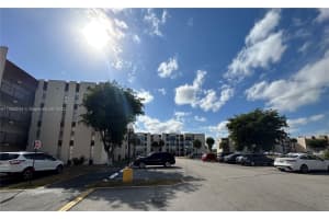 9401 SW 4th St APT 111, Miami, FL 33174, Sold 10/19/23