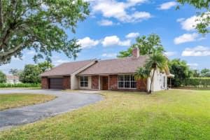 11050 SW 42nd Ct, Davie, FL 33328, Sold 05/04/23