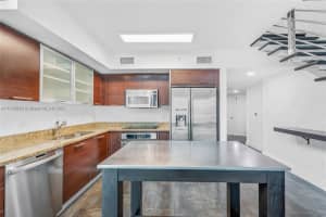 41 SE 5th St APT 316, Miami, FL 33131, Sold 07/28/23