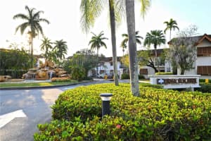 9352 SW 77th Ave APT H8, Miami, FL 33156, Sold 07/14/23