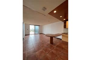 401 Ocean Dr, Miami Beach, FL 33139, Sold 05/26/23