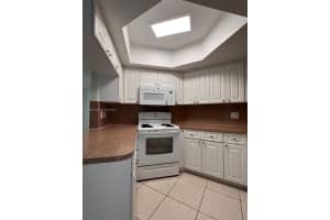 8323 Lake Dr, Doral, FL 33166, Sold 05/16/23