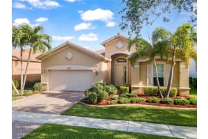19207 Crystal St, Weston, FL 33332, Sold 04/28/23