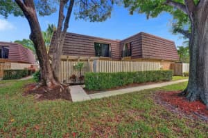1204 12th Ln, Palm Beach Gardens, FL 33418, Sold 04/20/23