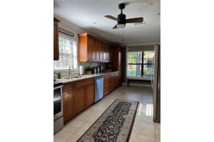 7538 SW 28th St, Davie, FL 33314, Sold 05/09/23