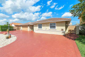 20031 NW 63rd Ct, Hialeah, FL 33015, Sold 05/26/23