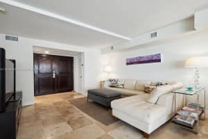 6423 Collins Ave, Miami, FL 33141, Sold 05/01/23