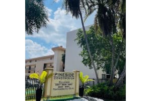 8887 Fontainebleau Blvd, Miami, FL 33172, Sold 05/08/23