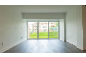 8887 Fontainebleau Blvd, Miami, FL 33172, Sold 05/08/23