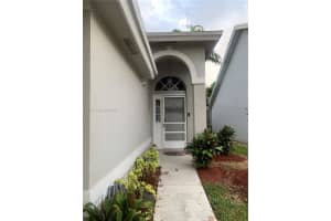 420 SE 20th Ln, Homestead, FL 33033, Sold 05/26/23