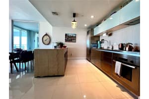 1040 Biscayne Blvd APT 4006, Miami, FL 33132, Sold 07/31/23