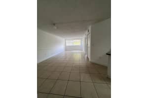 6195 NW 186th St, Hialeah, FL 33015, Sold 05/15/23