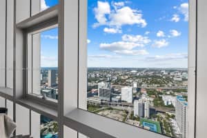 851 NE 1st Ave #5302, Miami, FL 33132, Sold 11/30/23