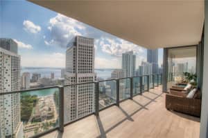 68 SE 6th St Apt 3311, Miami, FL 33131, Sold 08/02/23