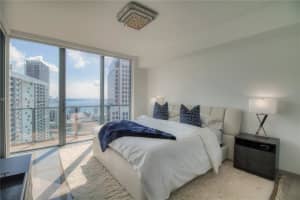 68 SE 6th St Apt 3311, Miami, FL 33131, Sold 08/02/23