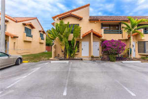 10011 SW 77th Ct, Miami, FL 33156, Sold 04/17/23