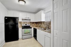 4205 N University Dr APT 303, Sunrise, FL 33351, Sold 07/19/23