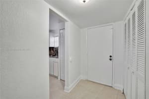 4205 N University Dr APT 303, Sunrise, FL 33351, Sold 07/19/23