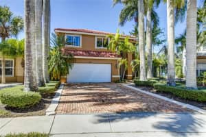 2298 NW 208th Way, Pembroke Pines, FL 33029, Sold 05/05/23