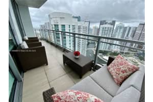90 SW 3rd St, Miami, FL 33130, Sold 05/15/23
