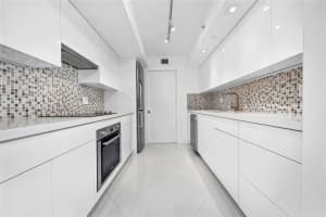 6917 Collins Ave APT 720, Miami Beach, FL 33141, Sold 06/09/23