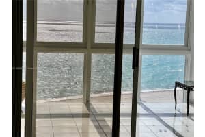 5401 Collins Ave APT 1428, Miami Beach, FL 33140, Sold 08/01/23