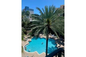 720 S Sapodilla Ave, West Palm Beach, FL 33401, Sold 04/19/23