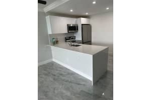 9440 Fontainebleau Blvd, Miami, FL 33172, Sold 05/05/23