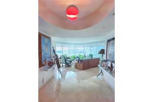 300 South Pointe Dr APT 903, Miami Beach, FL 33139, Sold 01/12/24