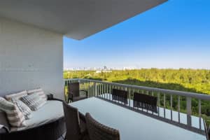 14951 Royal Oaks Ln APT 905, North Miami, FL 33181, Sold 07/03/23