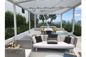 55 SW 9th St Apt 1509, Miami, FL 33130, Sold 09/27/23