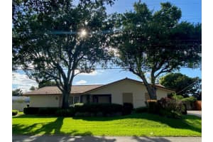 19140 E St Andrews Dr, Hialeah, FL 33015, Sold 05/23/23