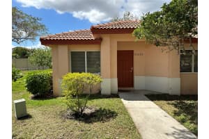 20880 NW 3rd Ct, Pembroke Pines, FL 33029, Sold 04/27/23