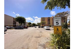 4721 NW 7th St, Miami, FL 33126, Sold 05/12/23