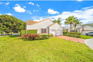 8660 SW 12th St, Pembroke Pines, FL 33025, Sold 06/26/23