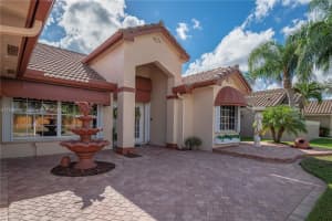 882 SW 124th Terrace, Davie, FL 33325, Sold 06/06/23