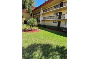 3195 Foxcroft Rd, Hollywood, FL 33025, Sold 05/18/23
