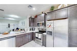 892 SE 18th St, Homestead, FL 33035, Sold 09/12/23