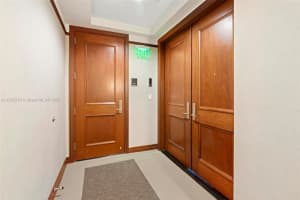 1425 Brickell Ave #42a, Miami, FL 33131, Sold 01/31/24