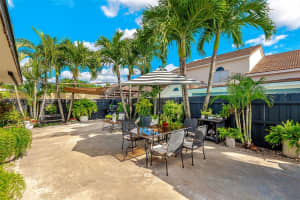 9054 NW 190th Terrace, Hialeah, FL 33018, Sold 05/09/23
